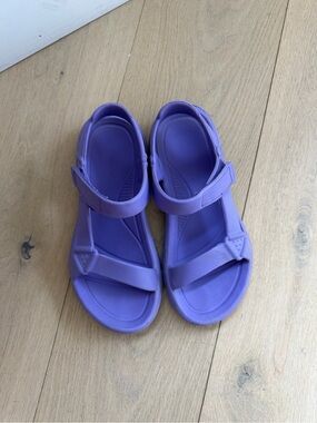 Purple Sport Sandals with Adjustable Straps